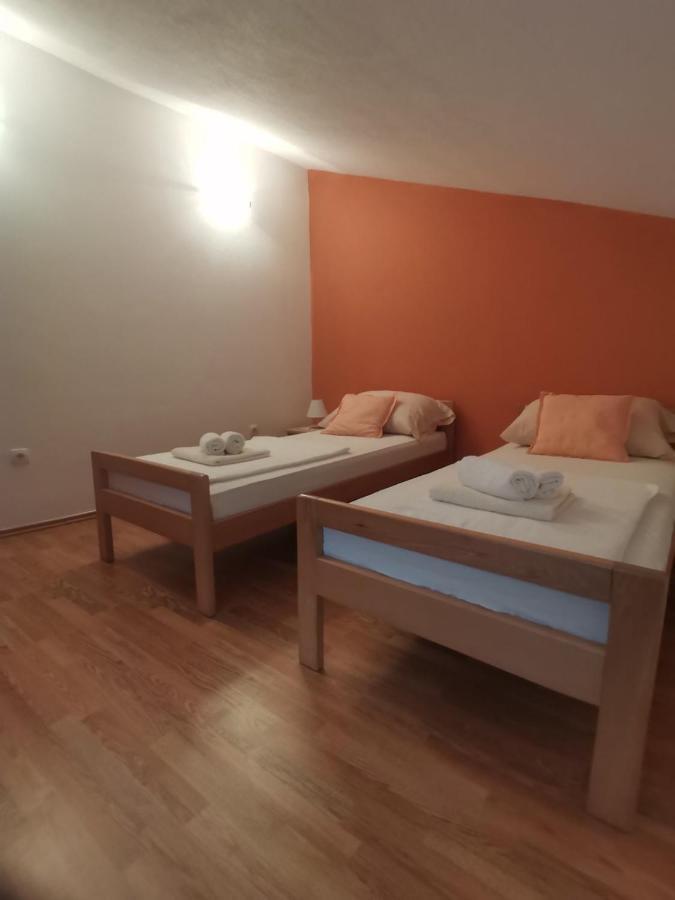 Apartments Stari Most โมสตาร์ ภายนอก รูปภาพ